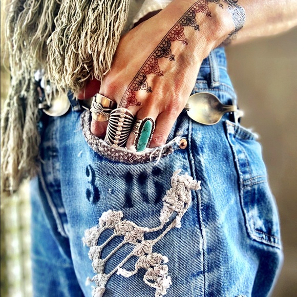 Meet your Posher, Jules~ - Picture 2 of 8